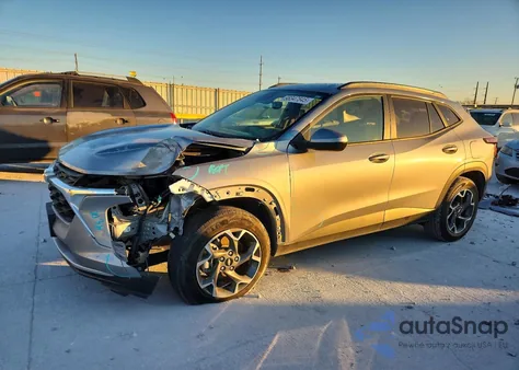 2024 Chevrolet Trax 1Lt из США, поврежденный, VIN KL77LHE26RC237860